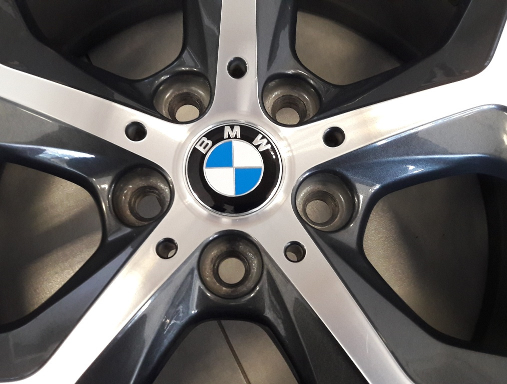 BMW X1 F48 18" Styling 569 - 6