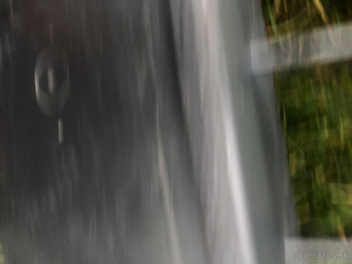 Maska audi a5 07-11 8T0 mrizka do narazniku znakk - 6