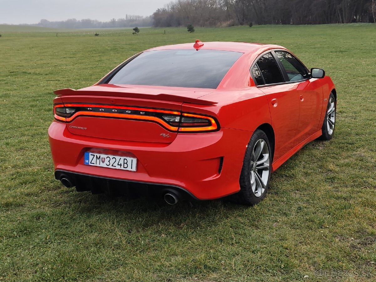 Dodge charger 5.7hemi 276kw rok vyroby 2020 - 6