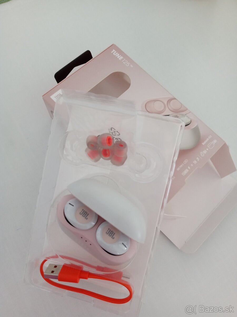 1+1Slúchadlá JBL a RBuds6Play, 2Postavičky - 6