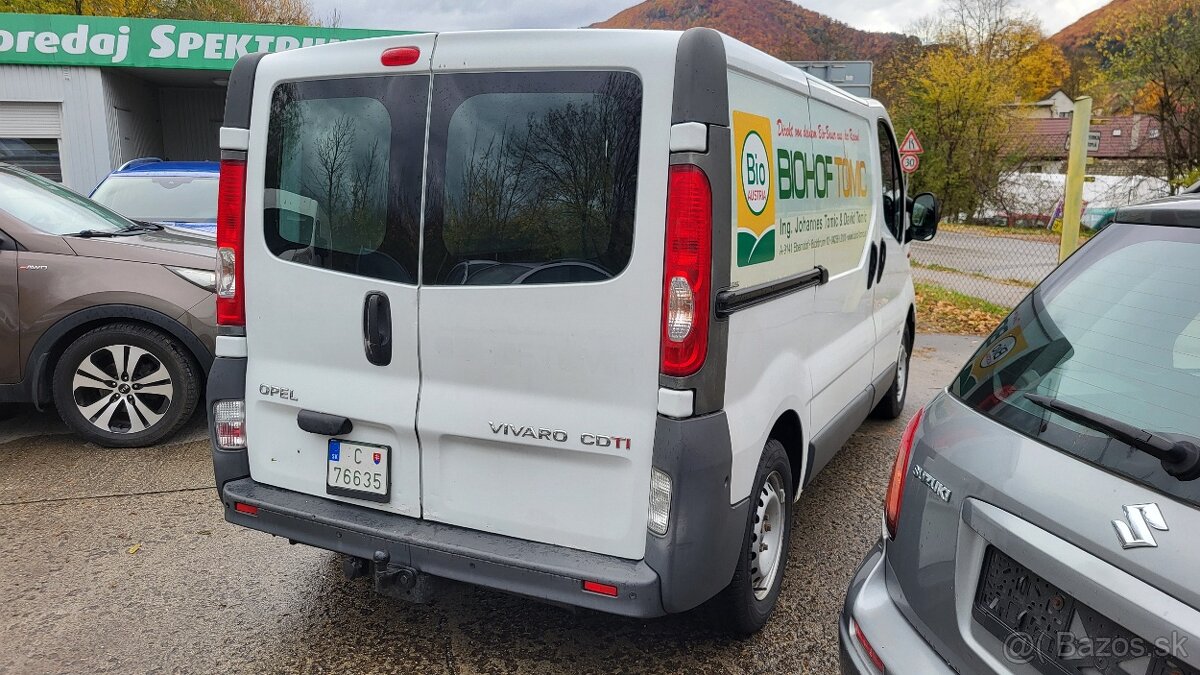Opel Vivaro 2.0 Dci model 2010 - 6