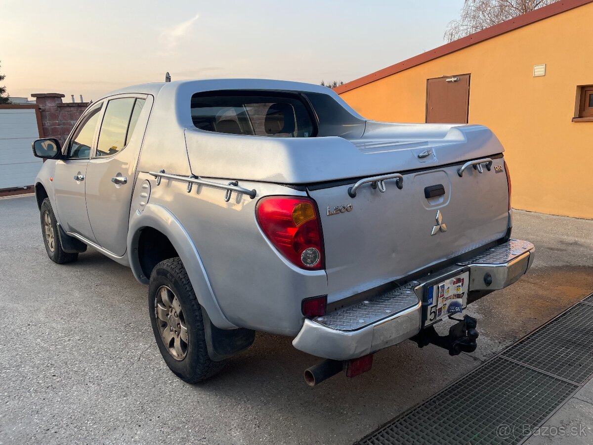 Mitsubishi L200 2,5 DI-D 4WD - 6