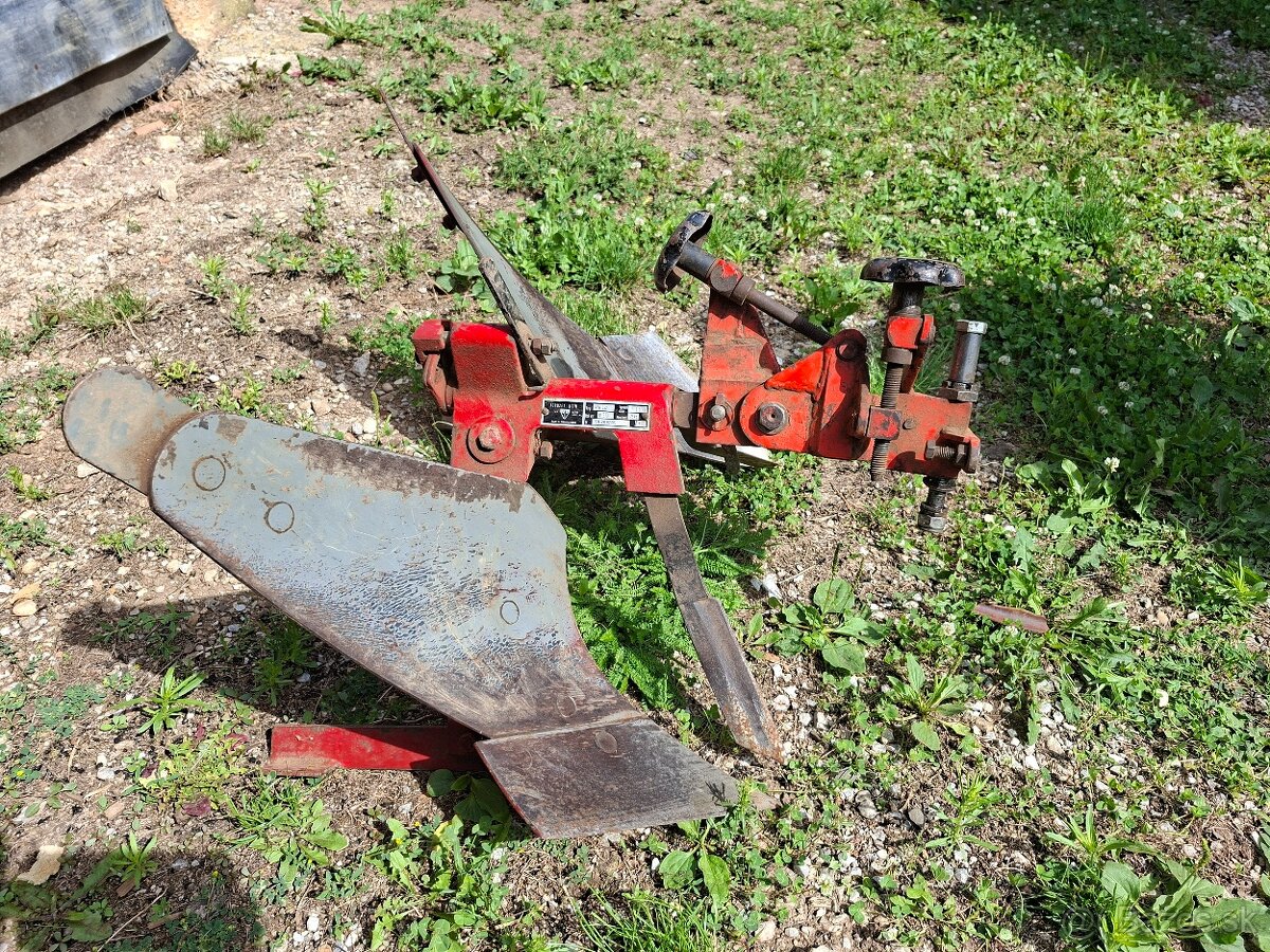 Predám poľnohospodárske stroje - 6