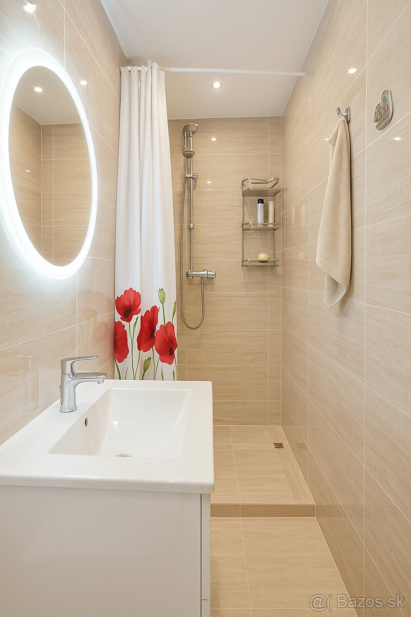 Luxusný 7-izbový dom po rekonštrukcii – Veľký Meder - 6