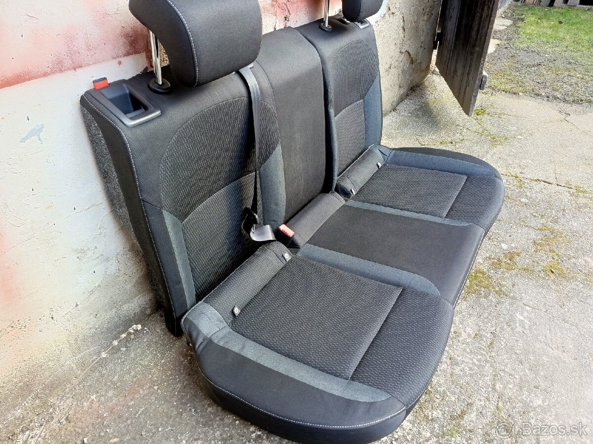 Škoda Rapid Spaceback sedačky - 6