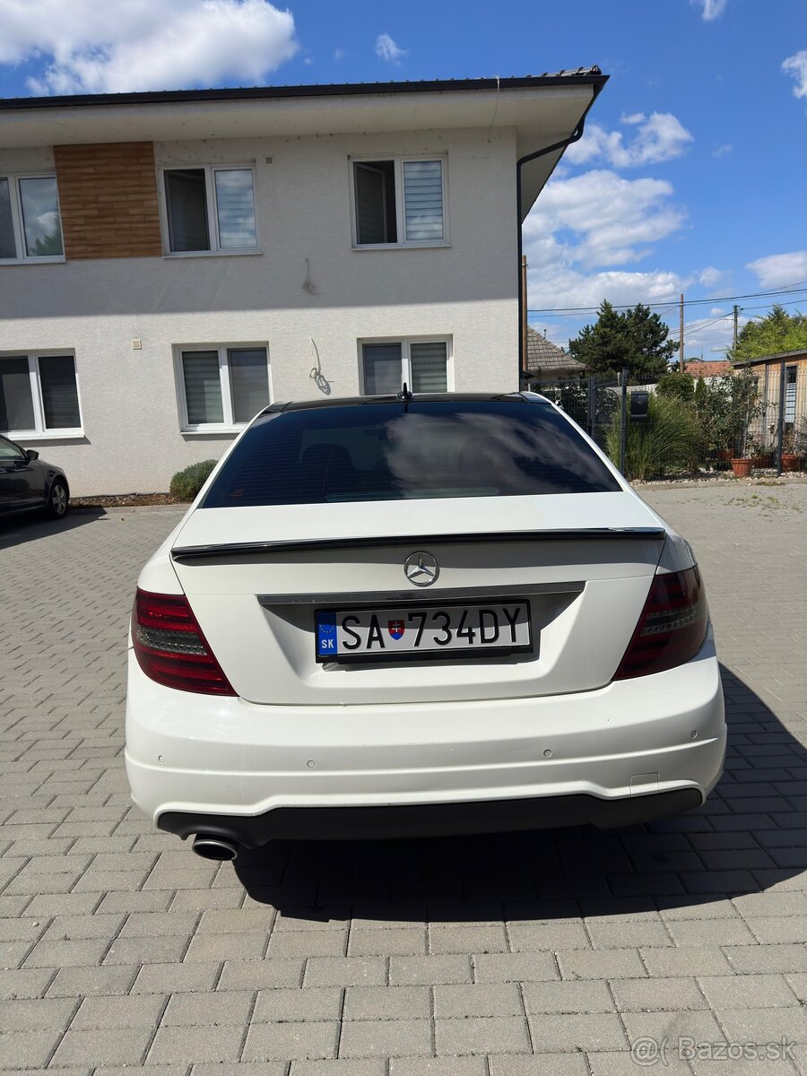 Mercedes Benz C250 w204 - 6