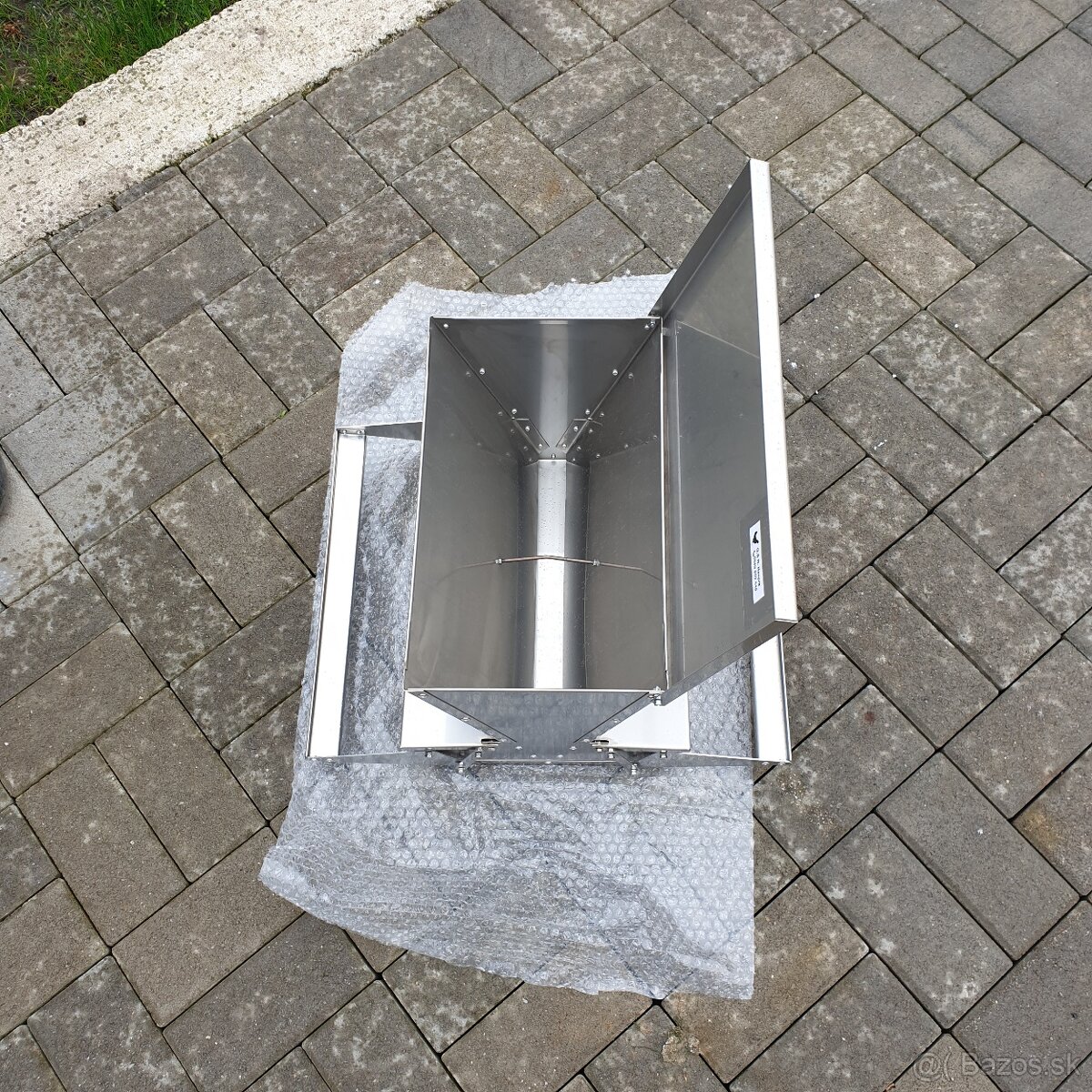 Krmítko pre sliepky - nerezové - 6