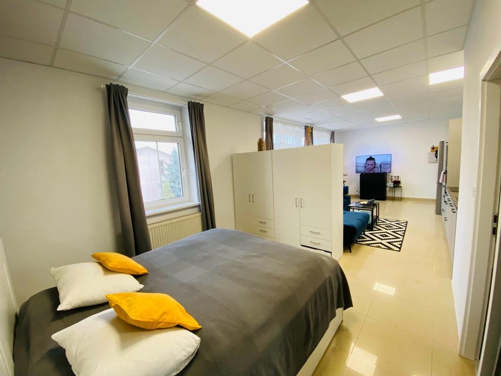 Prenájom priestrannej garzonky - 6