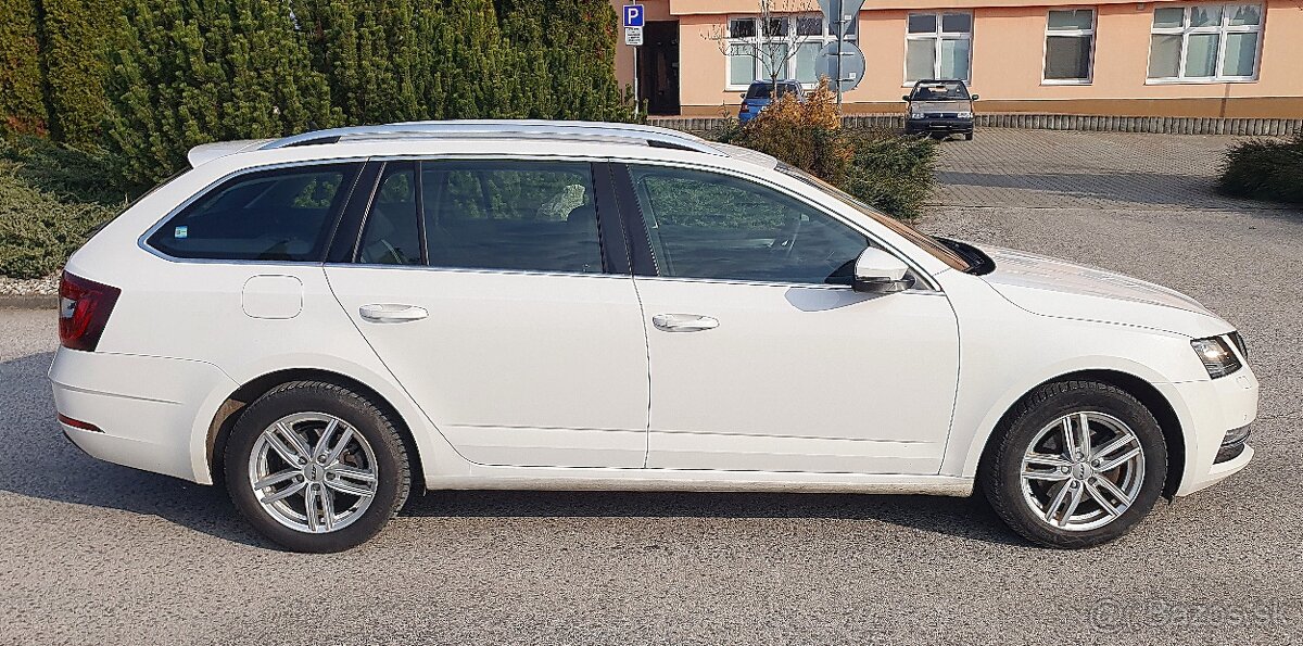 Škoda Octavia Combi 2.0 TDI Elegance/Style 4x4 - 6