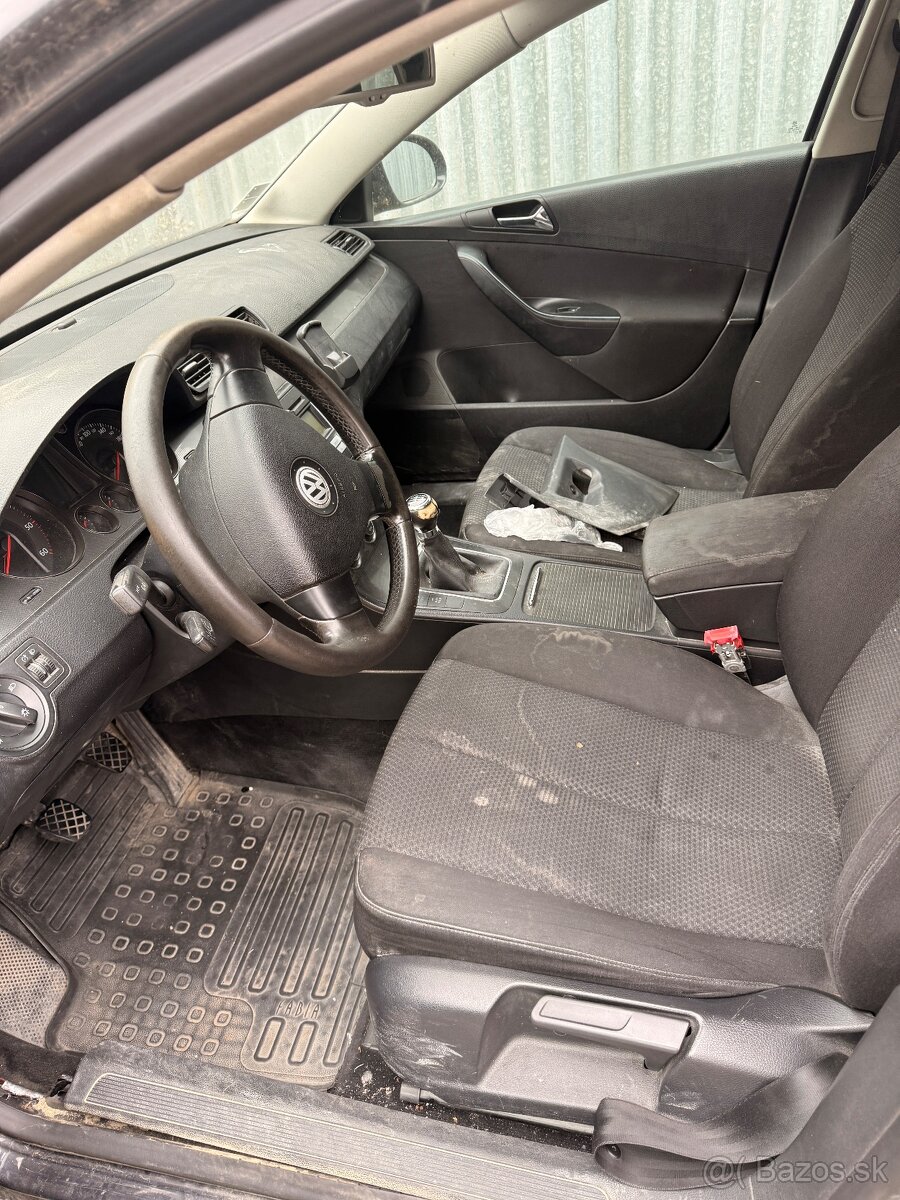 Predam na nahradne diely Vw passat - 6
