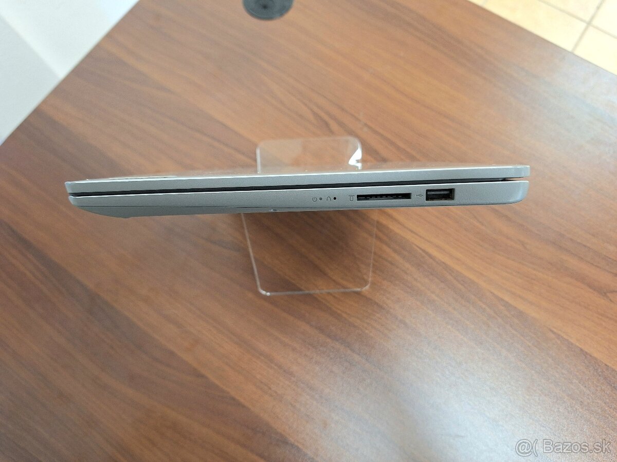 Lenovo IdeaPad 1 14ADA7 - 6