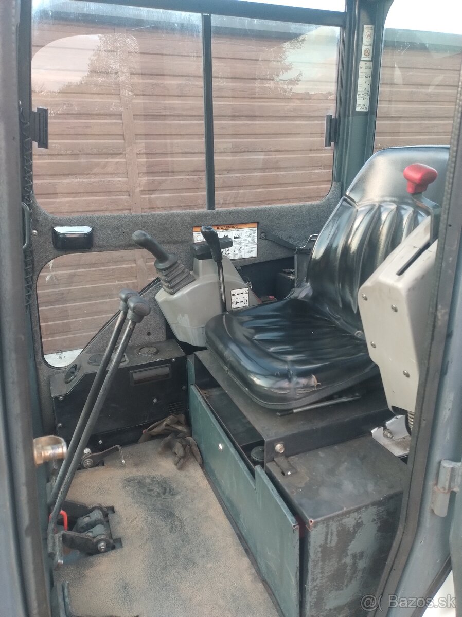 Bobcat 319 - 6