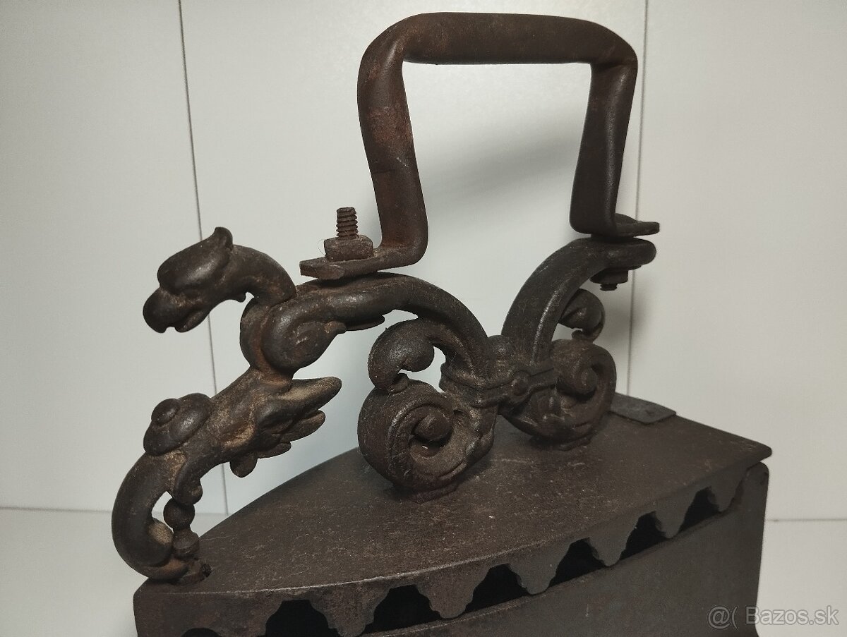 Atypická sběratelská žehlička DRAK s hvězdou - 6