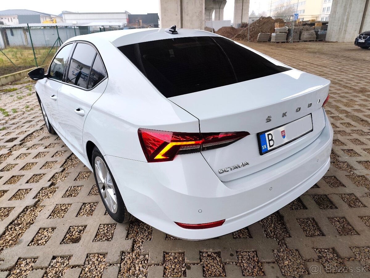 ŠKODA OCTAVIA 2.0 TDI SCR Ambition DSG - 6