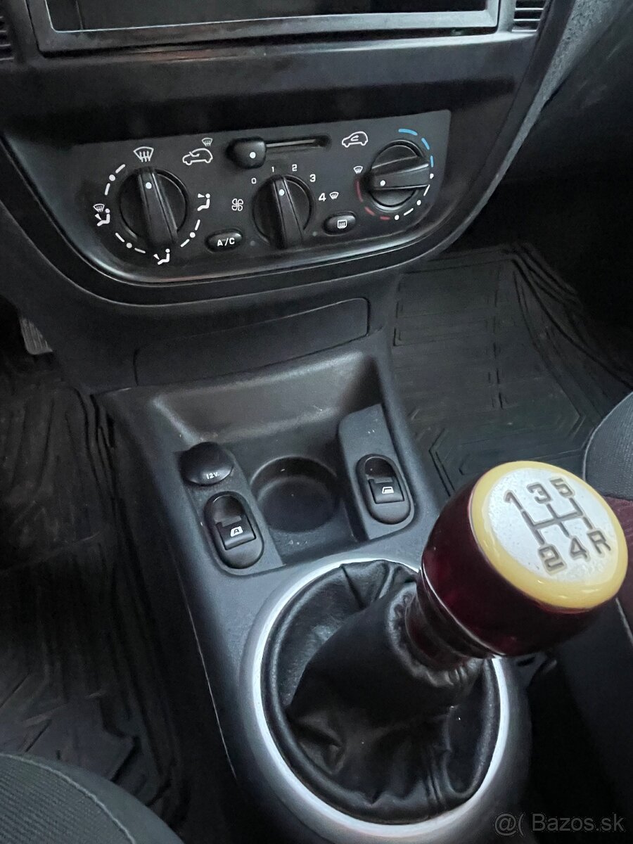 Citroen C3 1.4i 54kw 2009 - 6