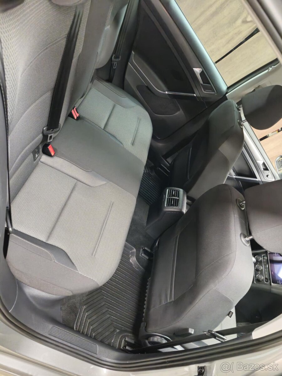 VW Golf 1.5 Tsi, Benzín - 6