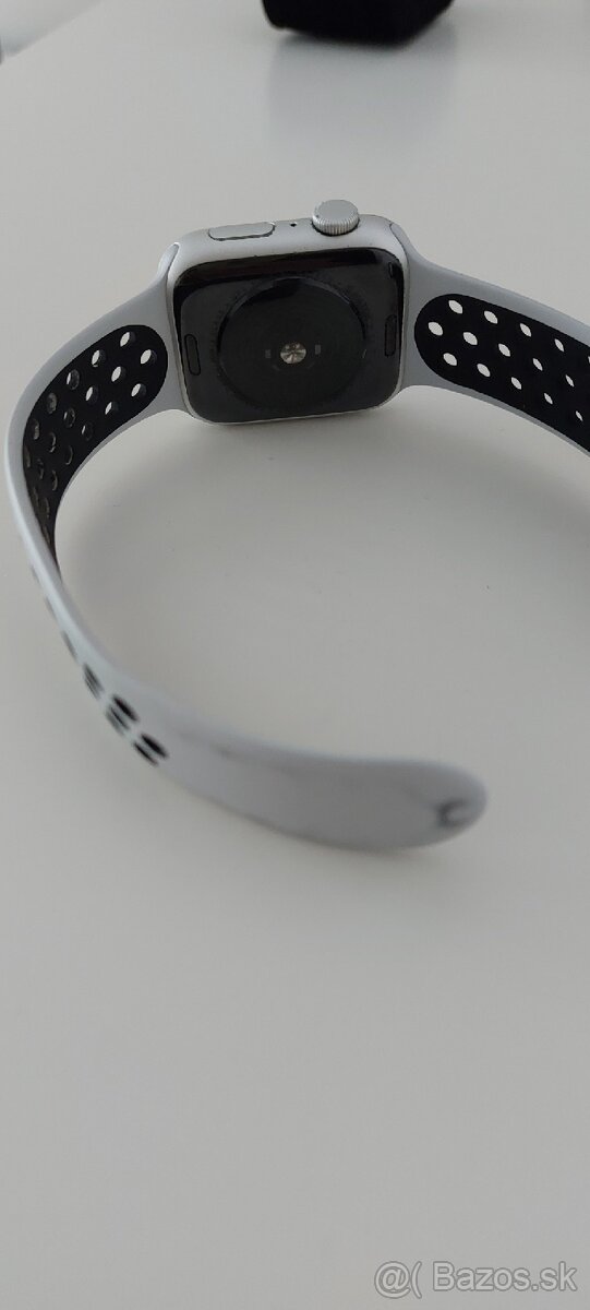 Apple Watch SE (2020) Nike edition - 6
