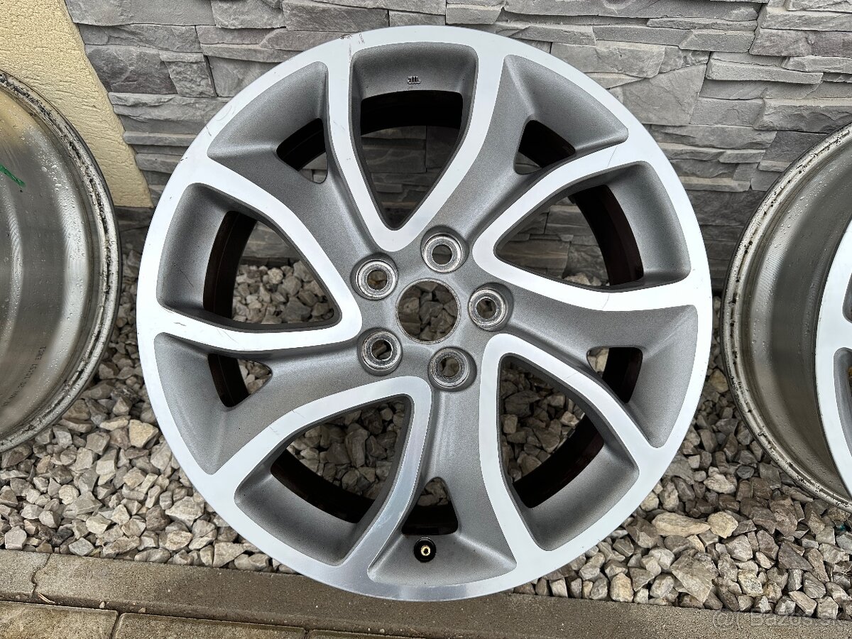 Disky 5x114,3 R18 7J ET38 ENKEI - 6