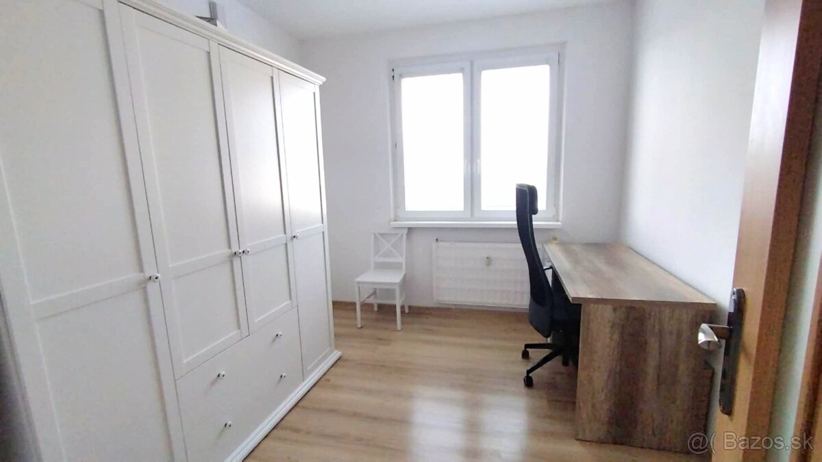 PREDAJ,3izb.byt v Lučenci na Vajanského ulici - 6