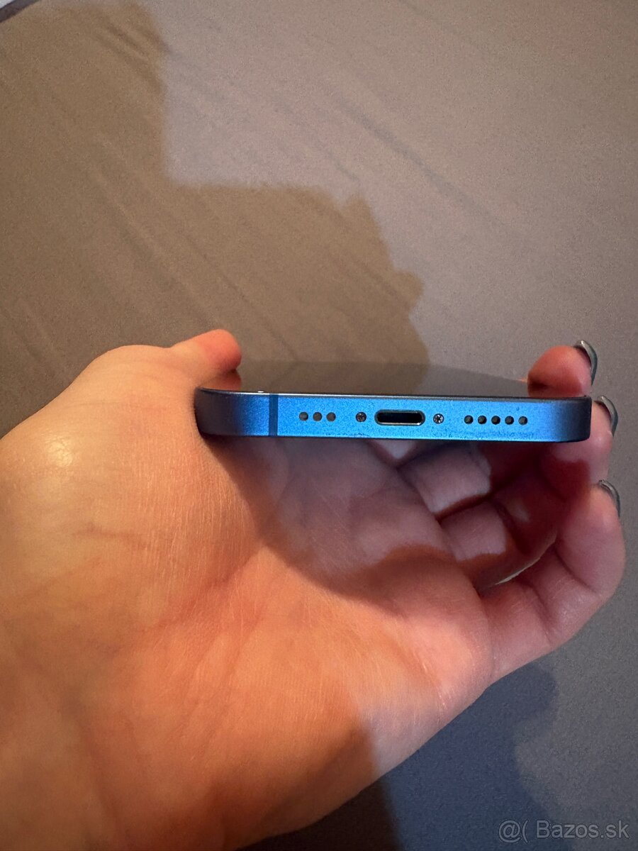 Apple iPhone 13 128GB Light blue - 6