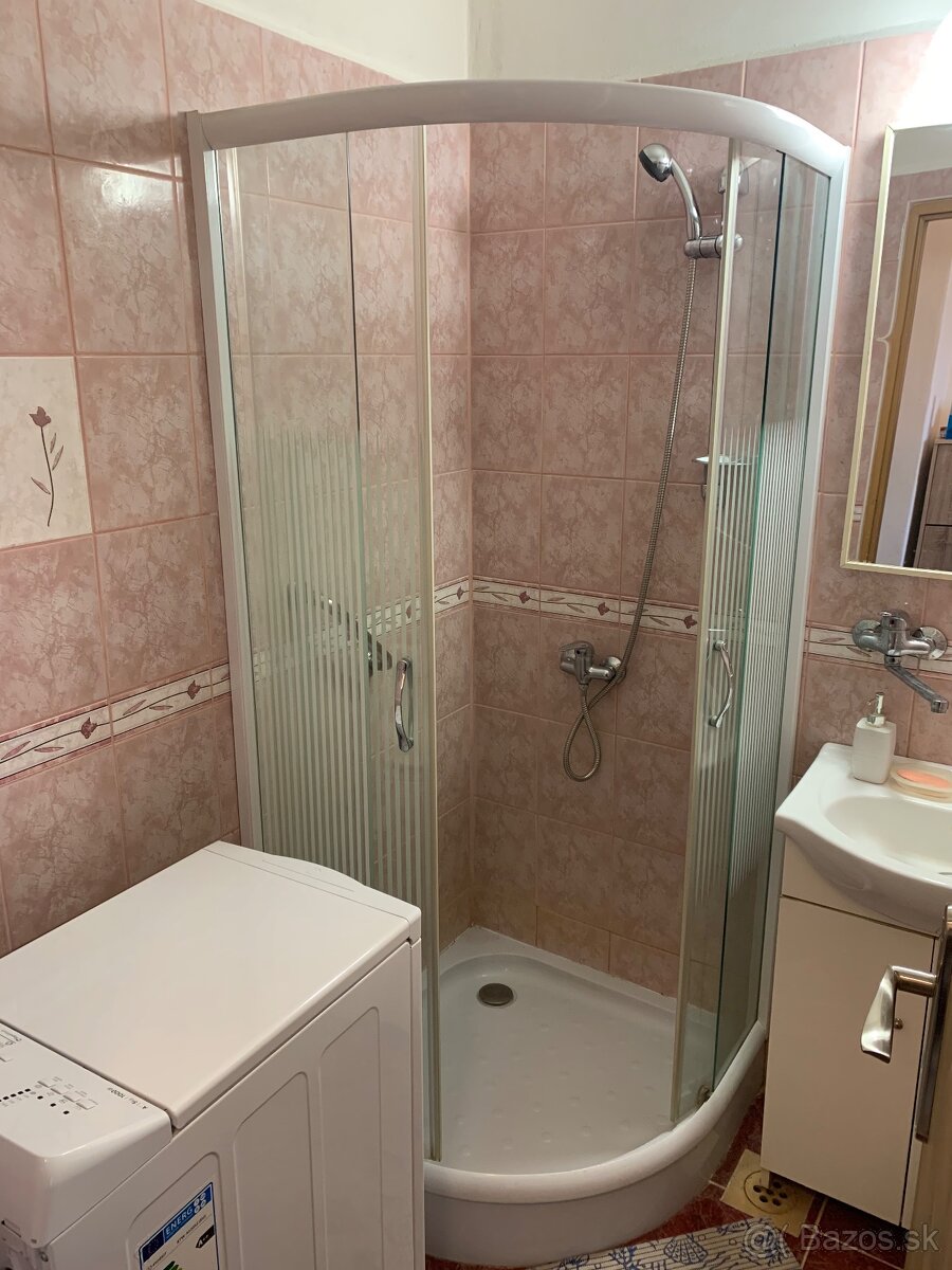 1-izbový byt (44 m²) s balkónom – Erenburgova ulica, Lučenec - 6