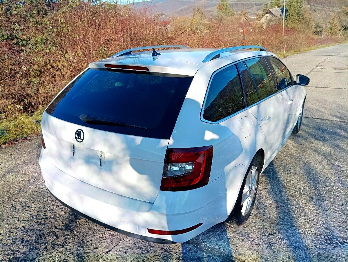 ŠKODA OCTAVIA COMBI lll 1,6 TDI CR MODEL 2020 - 6