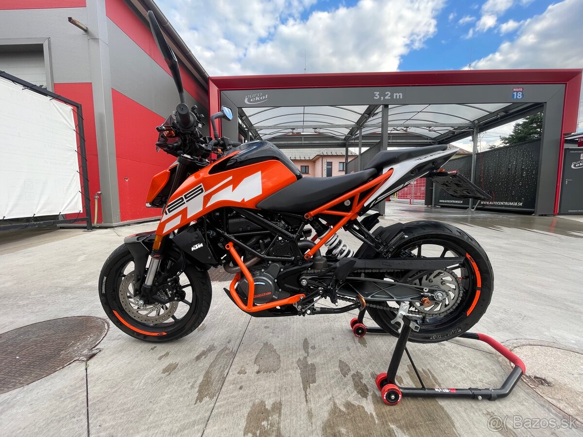 Ktm duke 125 - 6