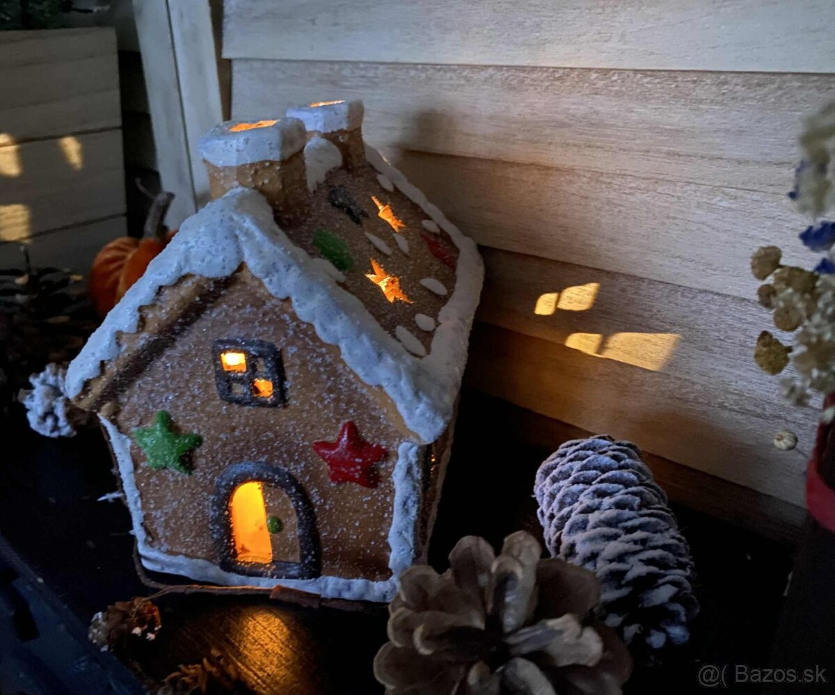 Svietiaci perníkový domček - 6