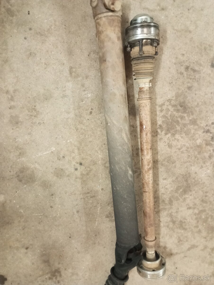 Rozpredám Jeep Cherokee KJ 2.5, 2.8crd - 6