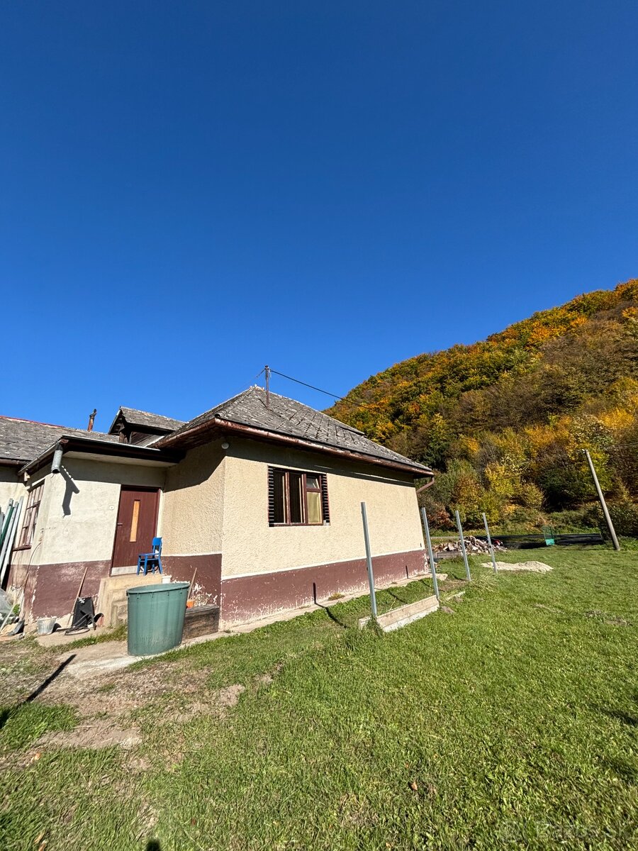 Na PREDAJ rodinný dom v obci Ihráč s krásnym pozemkom - 6