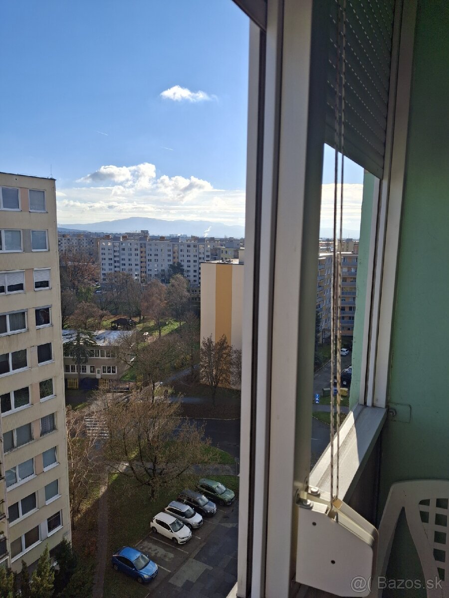 Predám:3-izbový byt Košice-Terasa Západ(Gudernová) - 6