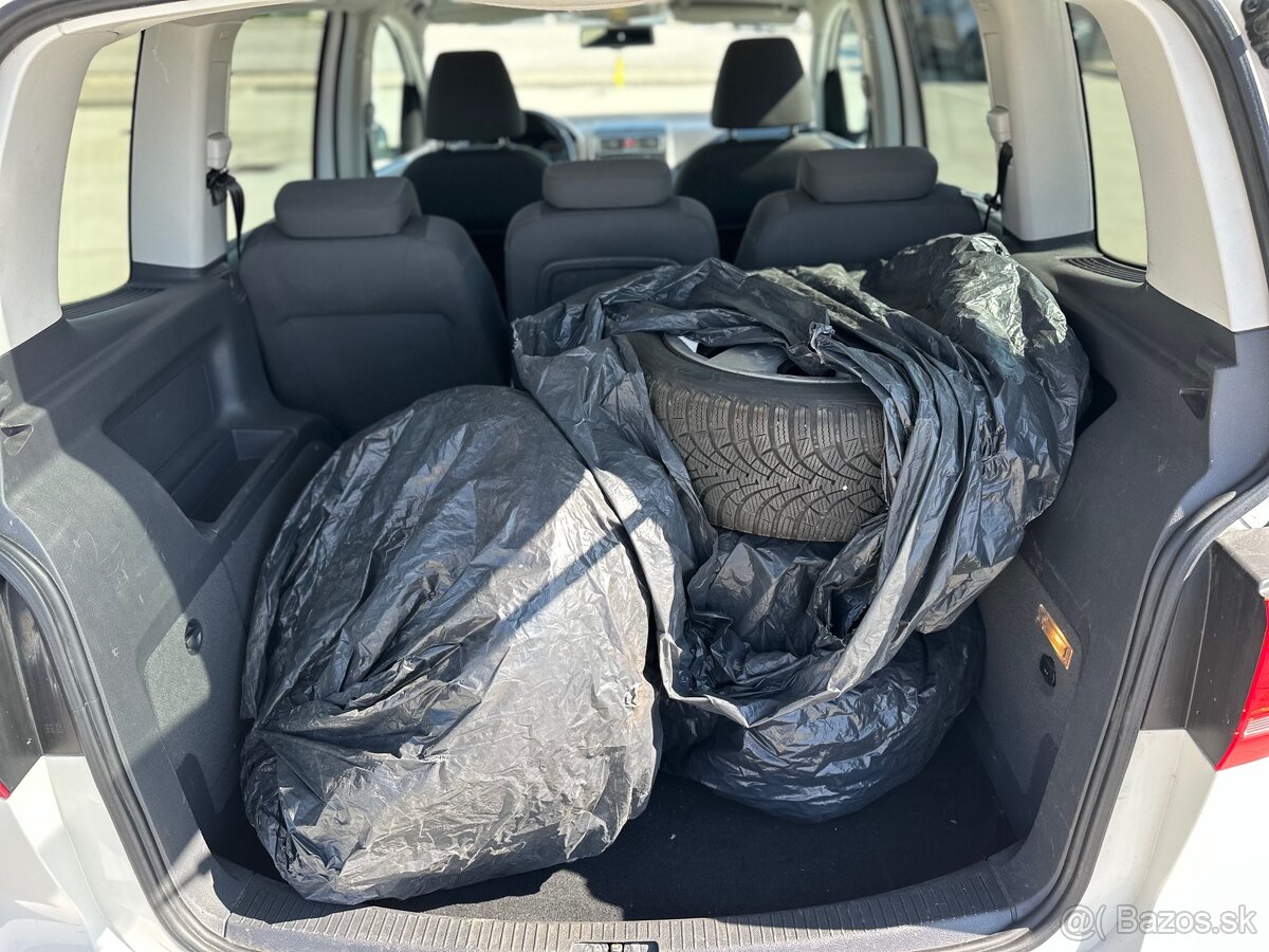 Volkswagen Touran 1.6 TDI Trendline - 6