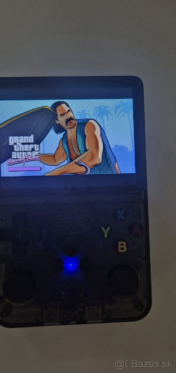 Herná konzola na cesty - 6