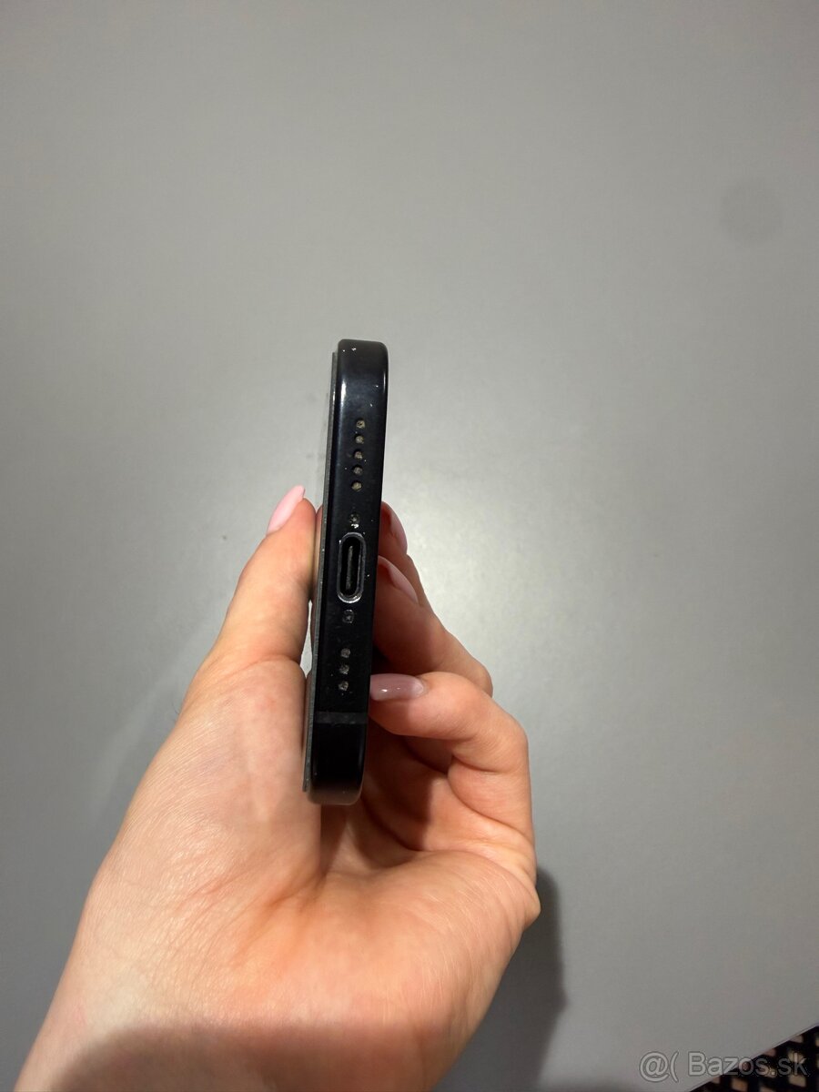 iPhone 15 - 6