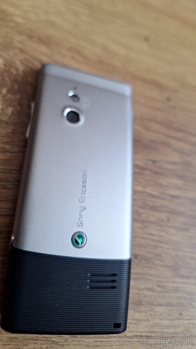 Sony ericsson J10i2 top stav - 6