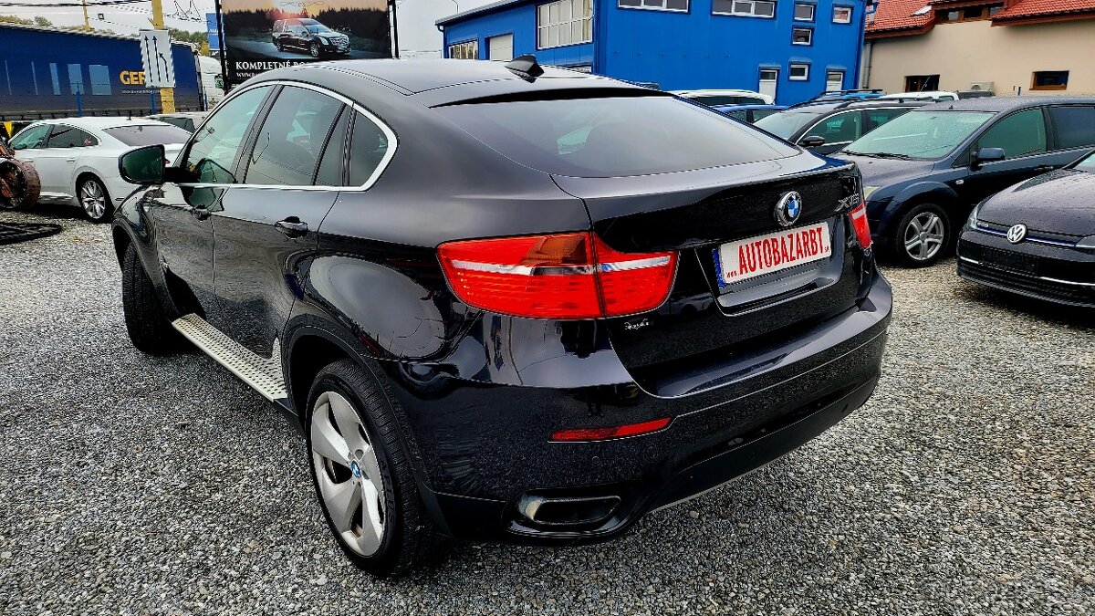 BMW X6 xDrive 30d ,155 kw ,A8 - 6