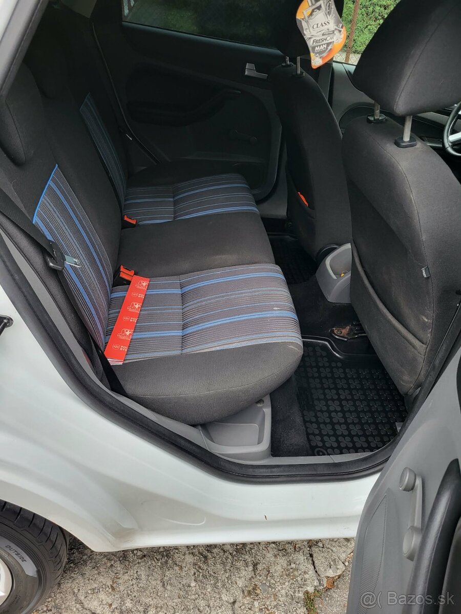 Predám Ford Focus Combi II. - 6
