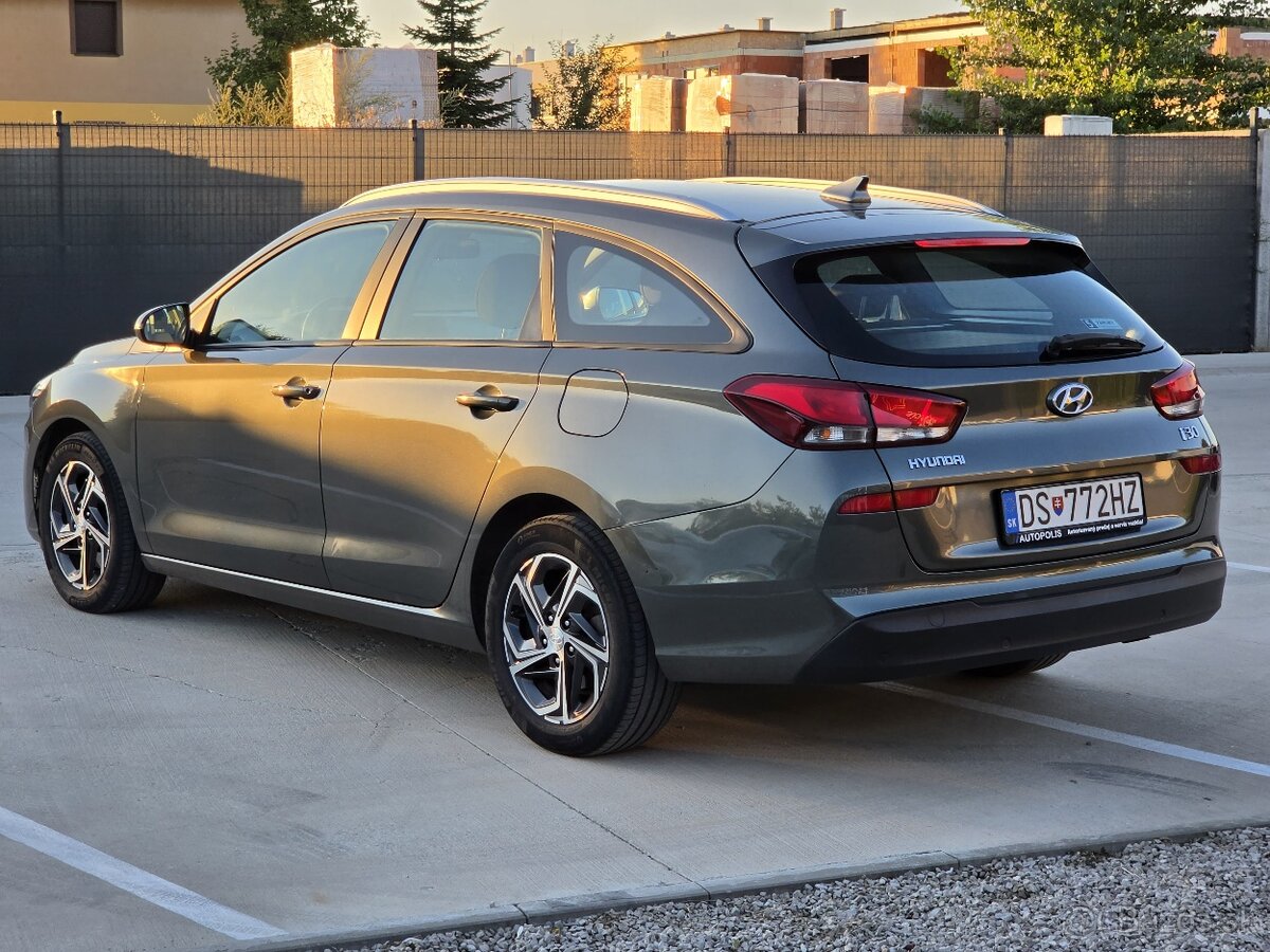 Hyundai i30 CW 1.6CRDi automat - 6