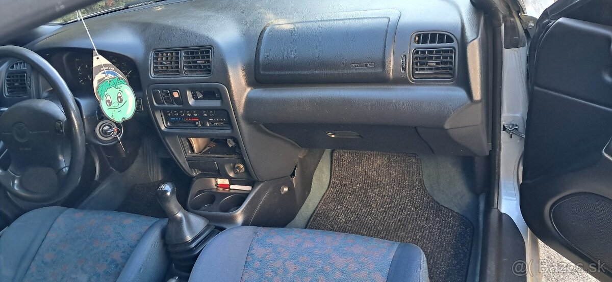 Mazda 323 F Lantis 1.5 - 6