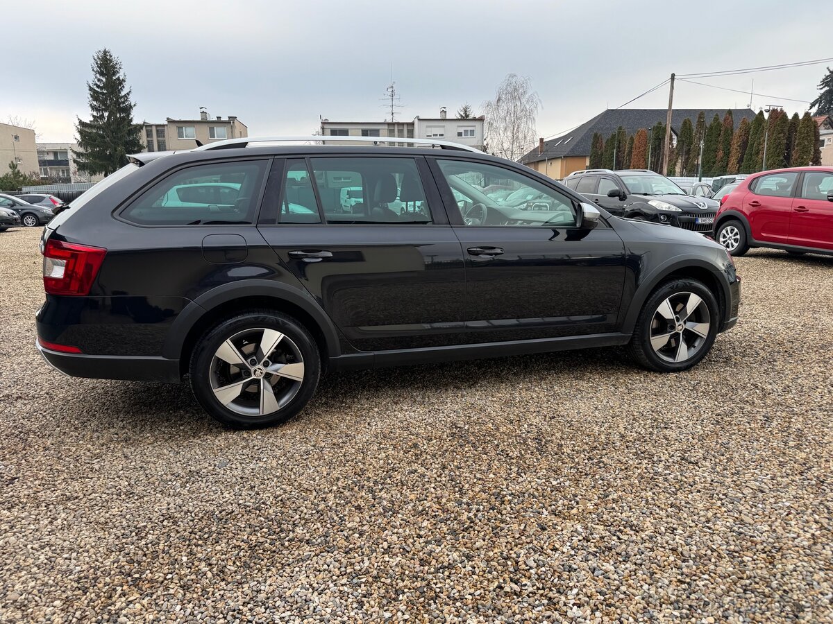 Škoda Octavia Combi SCOUT2.0 TDI DSG 4x4 - 6