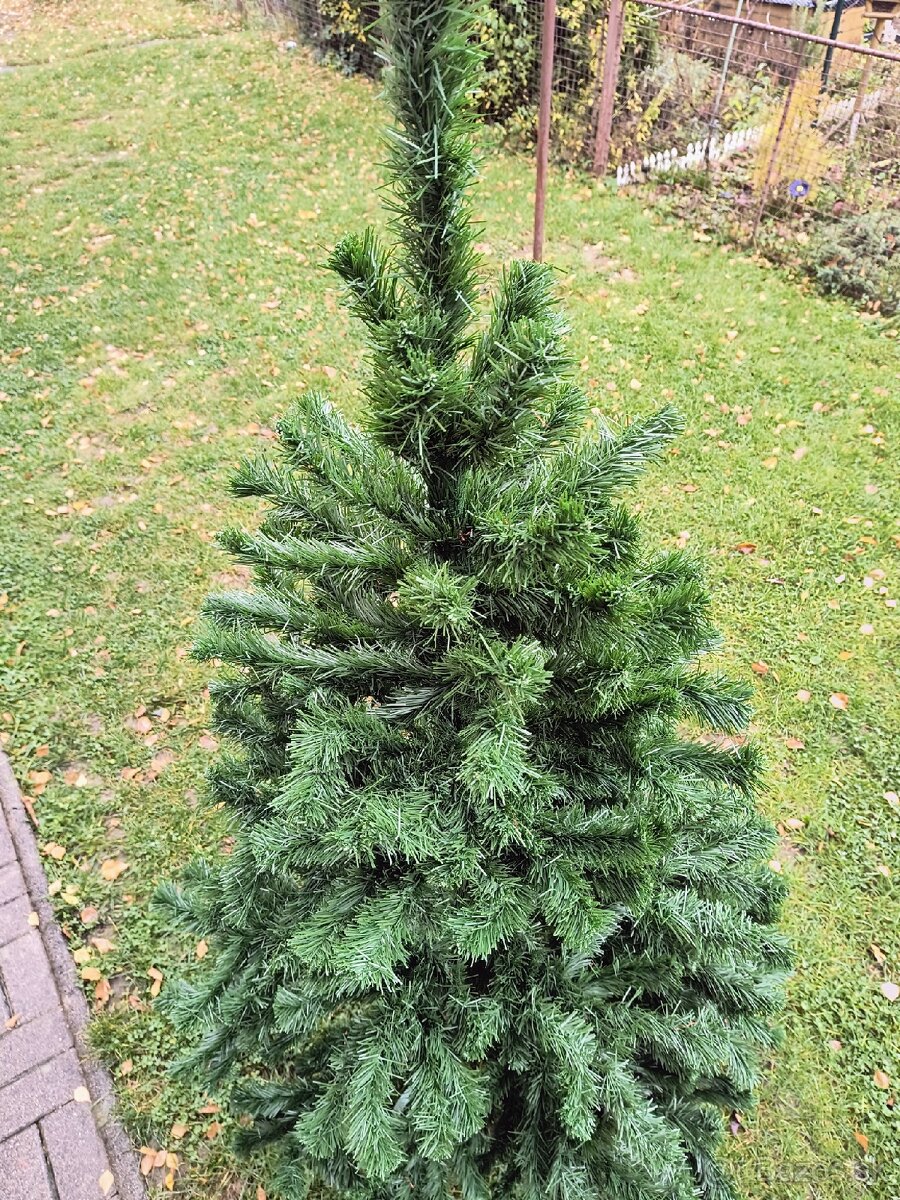 Umelý, vianočný stromček - 6