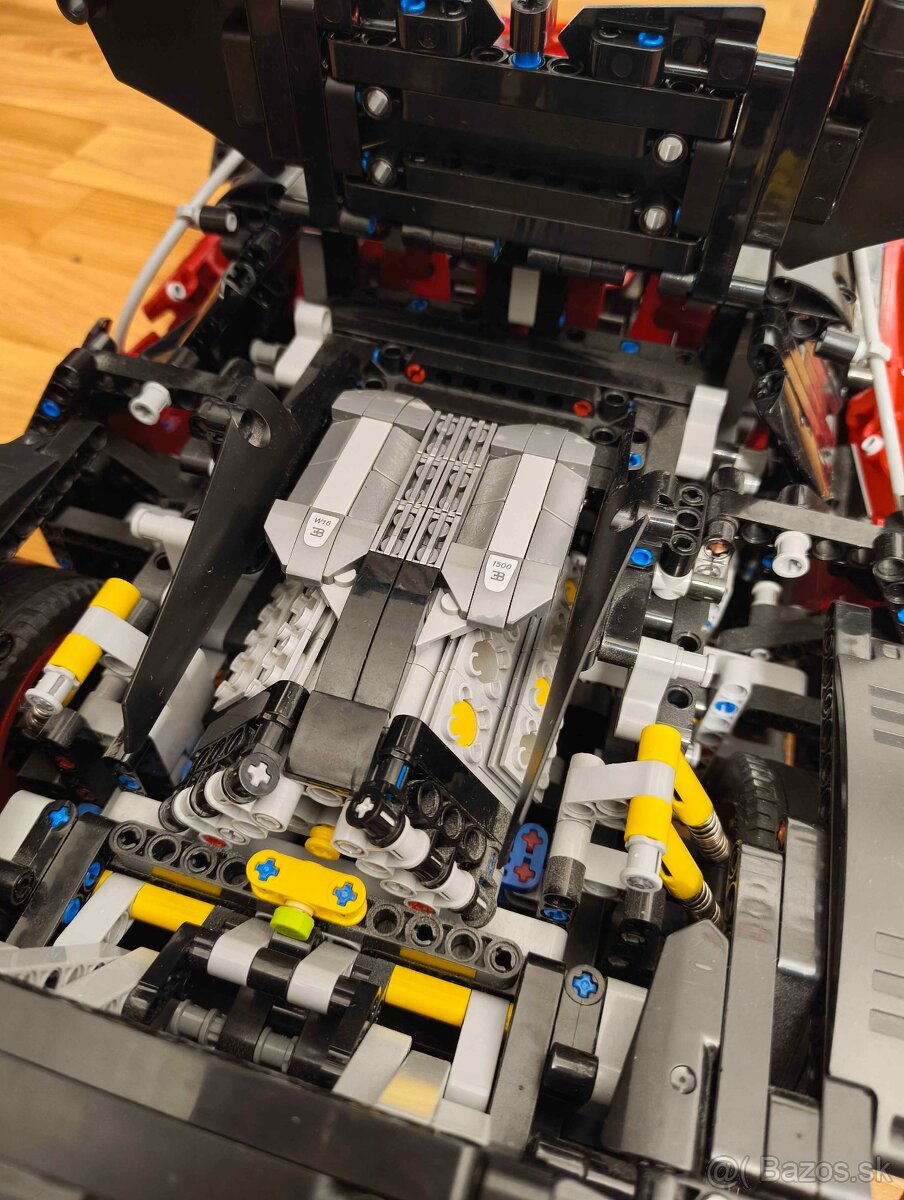 LEGO Custom Red Build Bugatti Chiron - 6