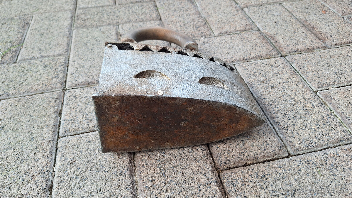 Stará žehlicka - 6