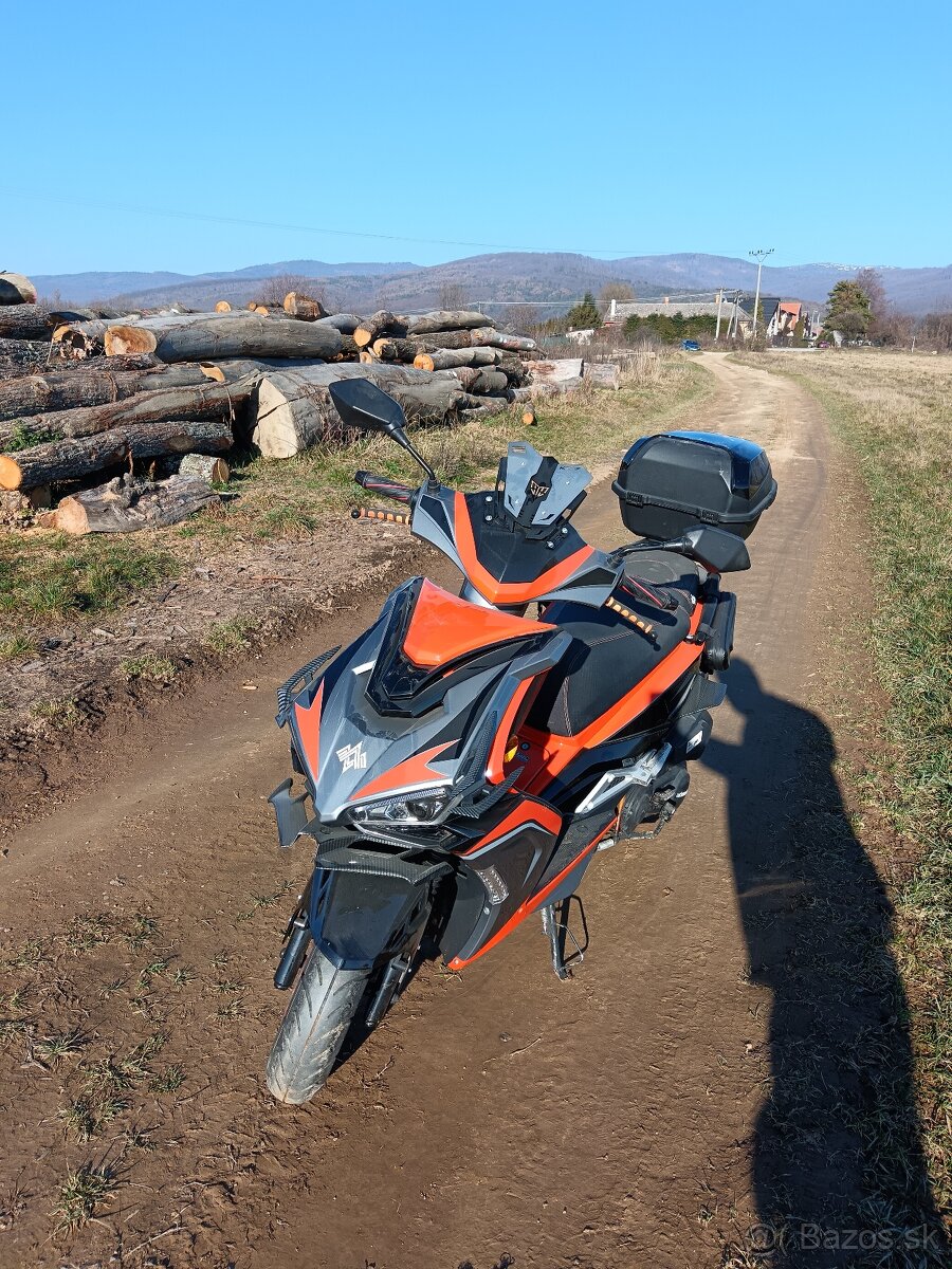 Adamoto fast 125 - 6