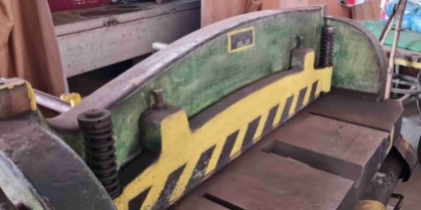 Použité nůžky NT 100/4, rok výroby 1959 - 6