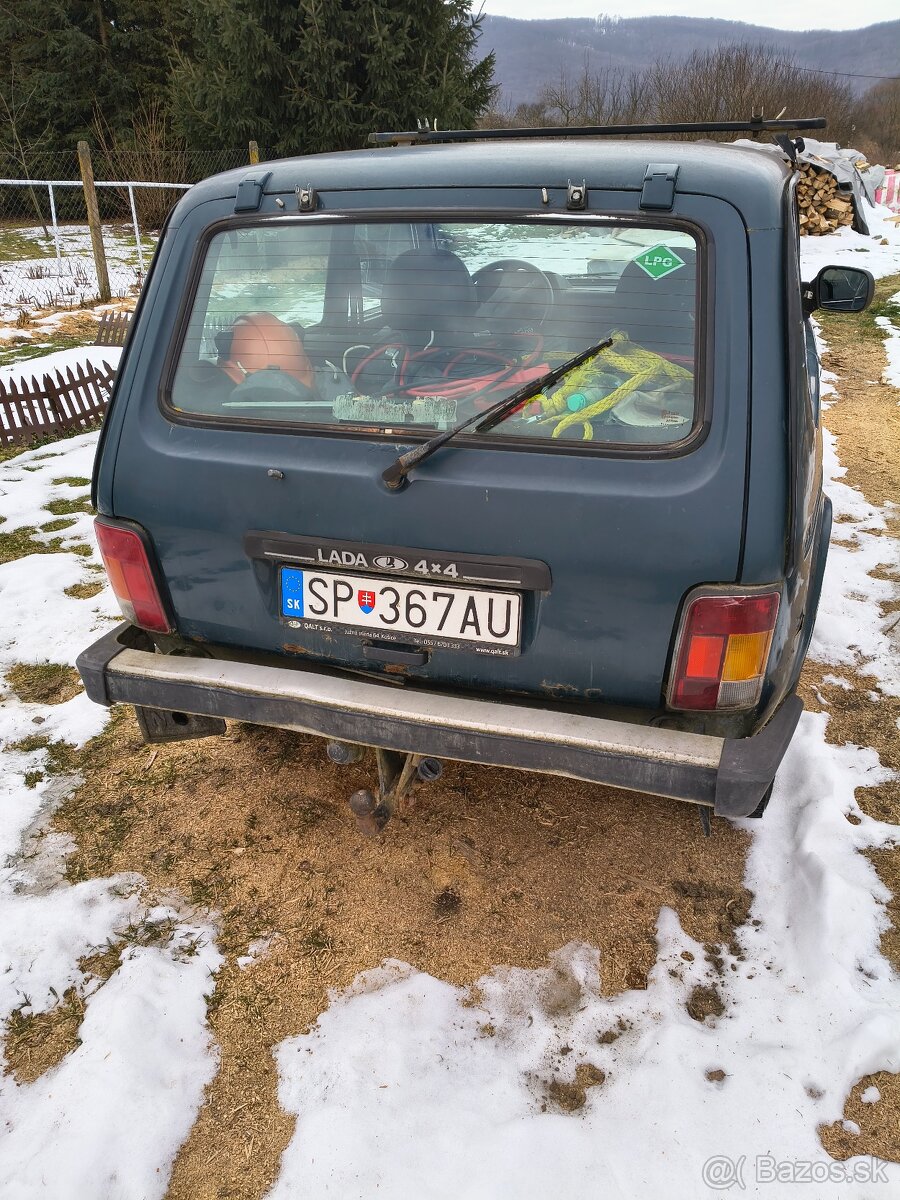 Lada Niva - 6