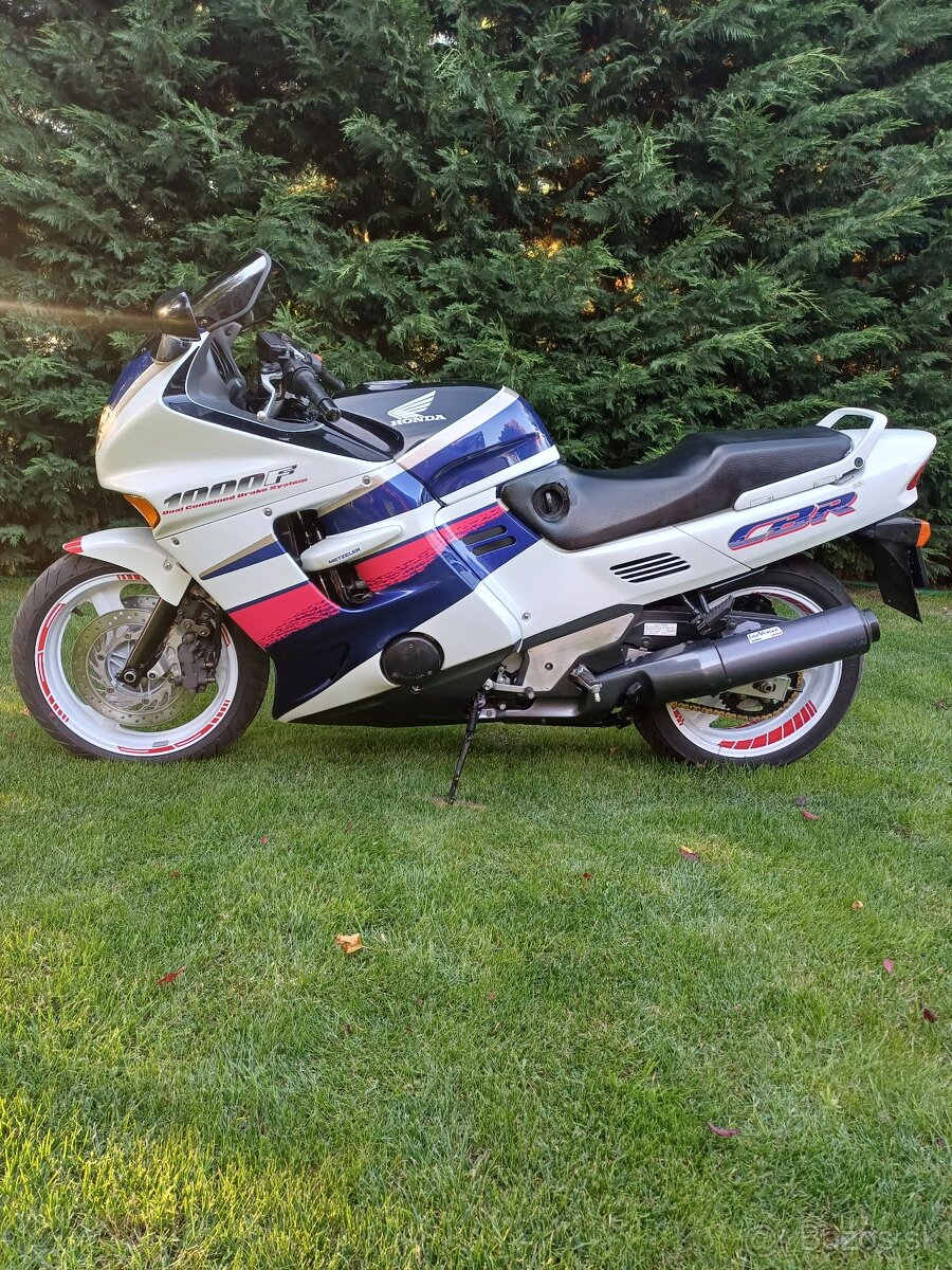 Honda CBR1000F - 6