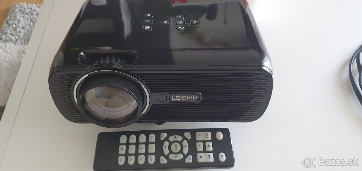 Mini LED Projektor LESHP - 6