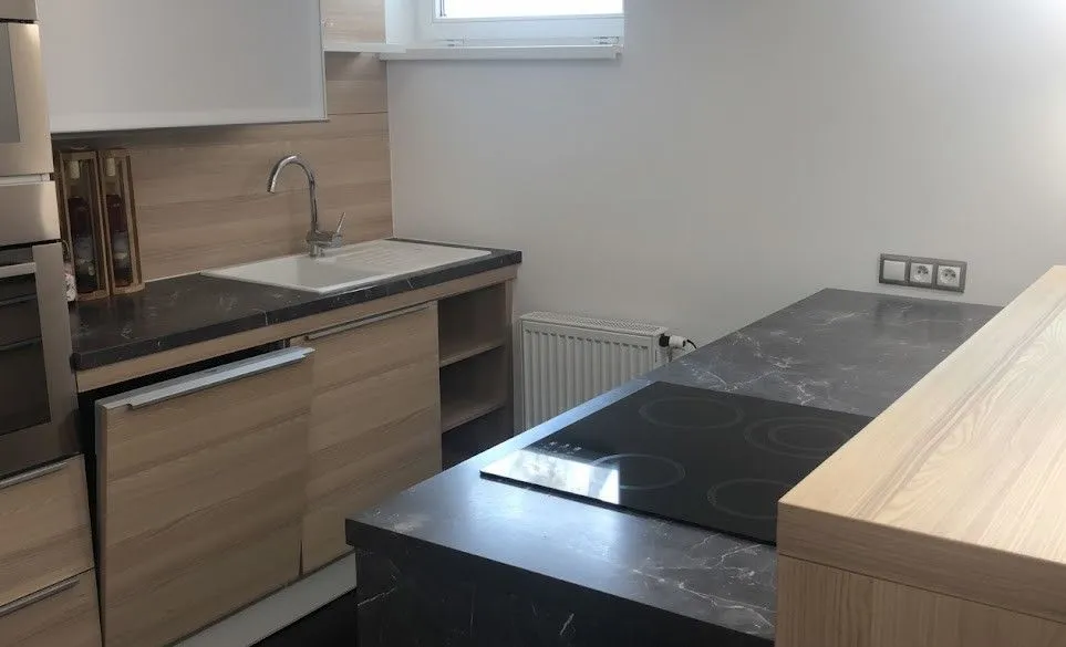 Na renajom byt v srdci Starého mesta - 6