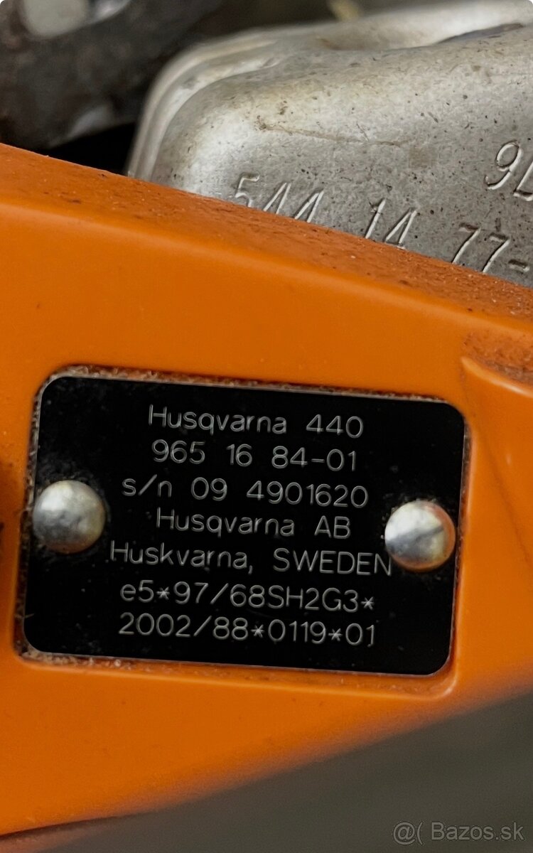 Husqvarna 440 motorová píla - 6